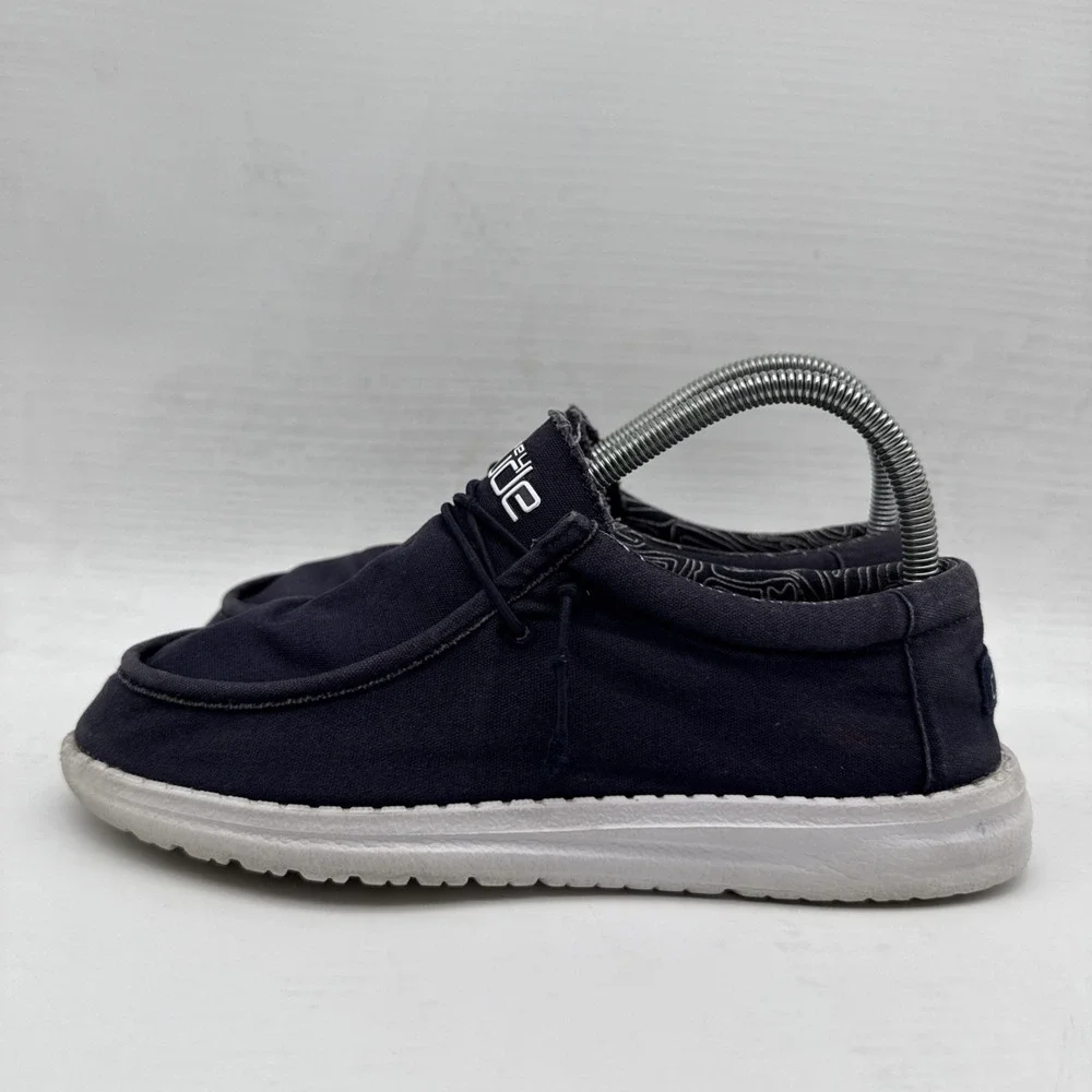 Hey Dude Wally Navy Blue Shoes Boys Girls Youth Sz Y6 L7 Slip On Comfort Shoes